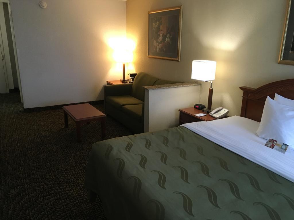Quality Inn & Suites Winter Park Village Area Orlando Dış mekan fotoğraf