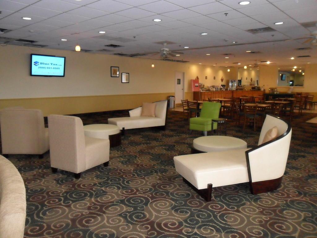 Quality Inn & Suites Winter Park Village Area Orlando Dış mekan fotoğraf