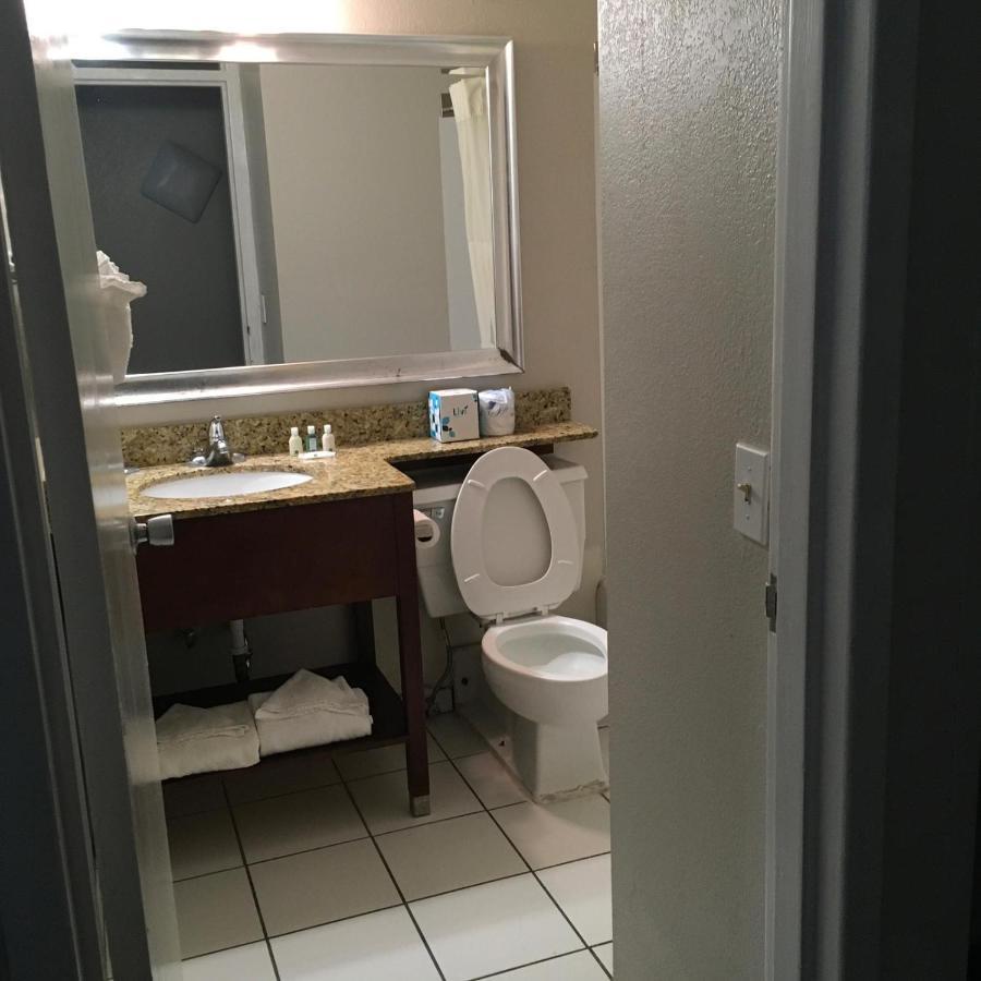 Quality Inn & Suites Winter Park Village Area Orlando Dış mekan fotoğraf