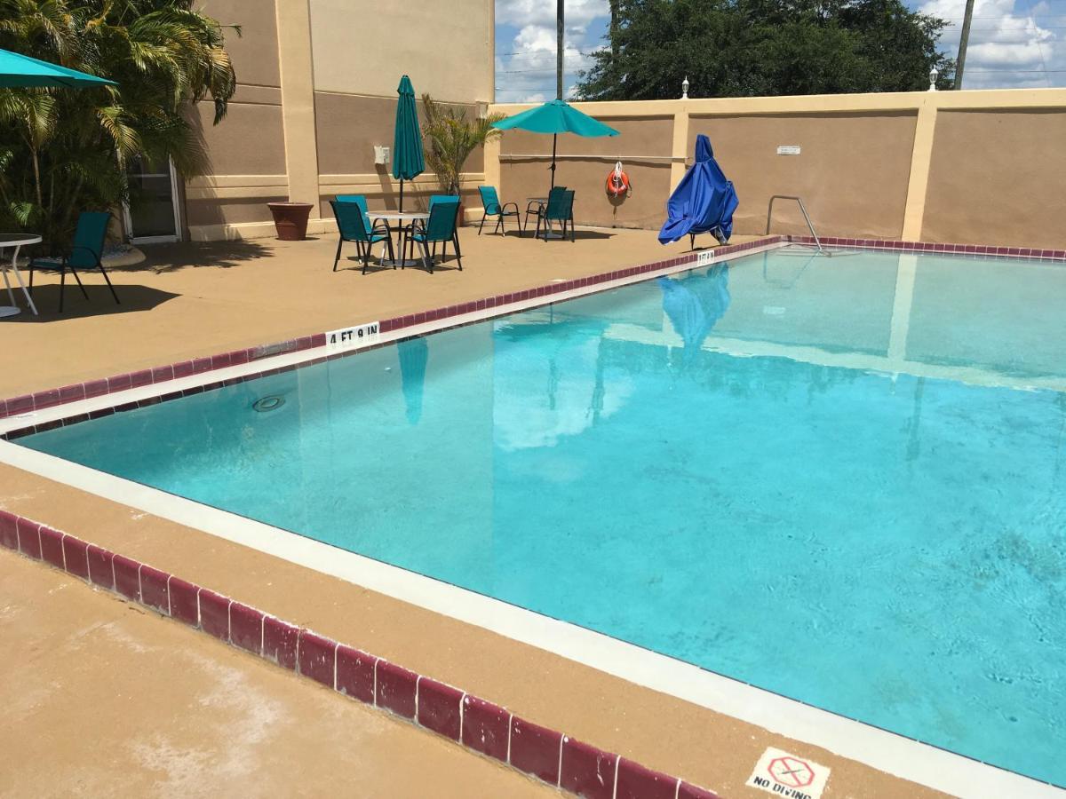 Quality Inn & Suites Winter Park Village Area Orlando Dış mekan fotoğraf
