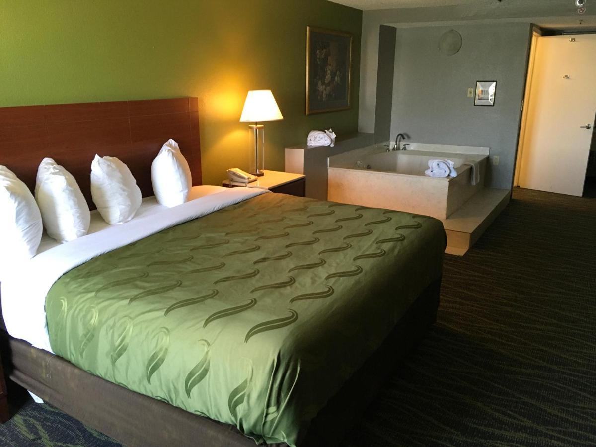 Quality Inn & Suites Winter Park Village Area Orlando Dış mekan fotoğraf