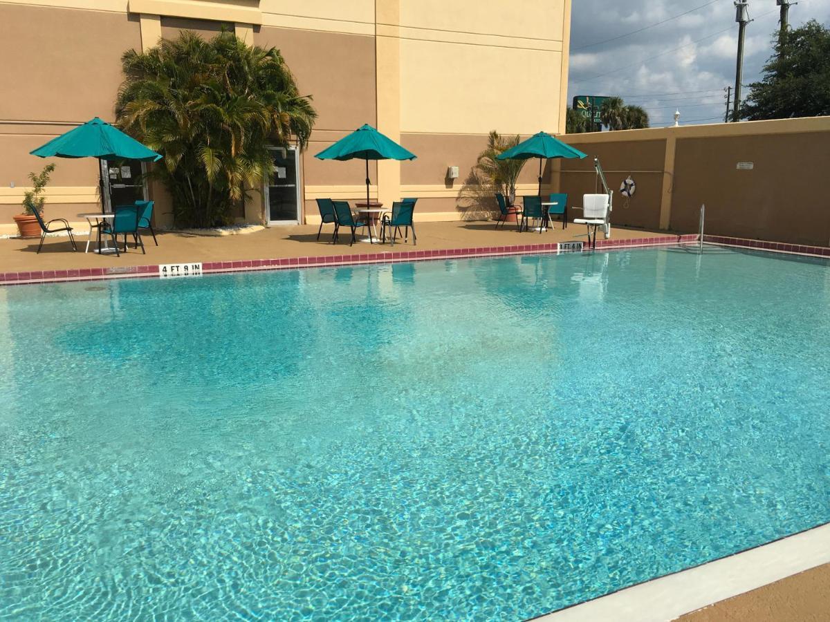Quality Inn & Suites Winter Park Village Area Orlando Dış mekan fotoğraf