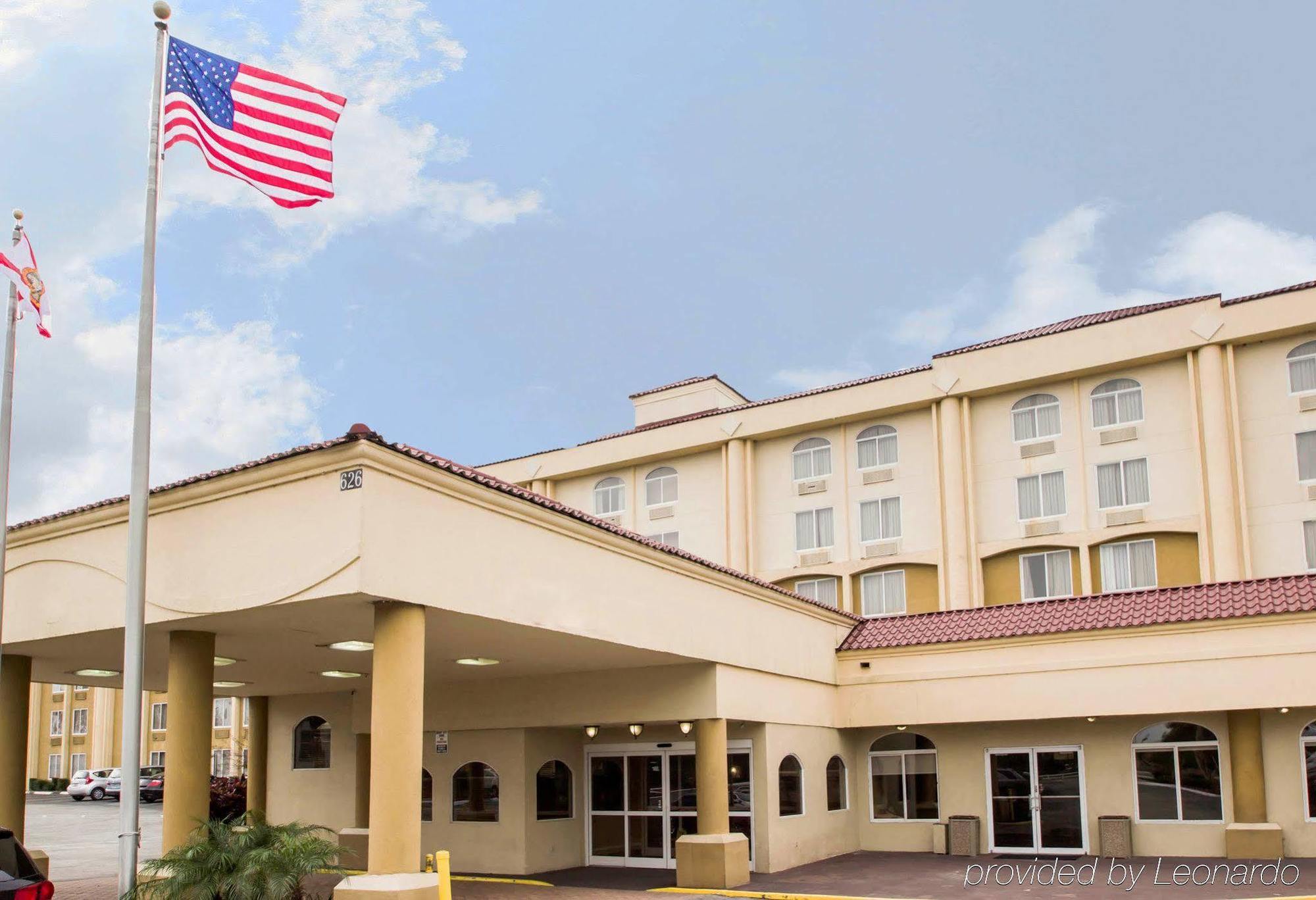 Quality Inn & Suites Winter Park Village Area Orlando Dış mekan fotoğraf